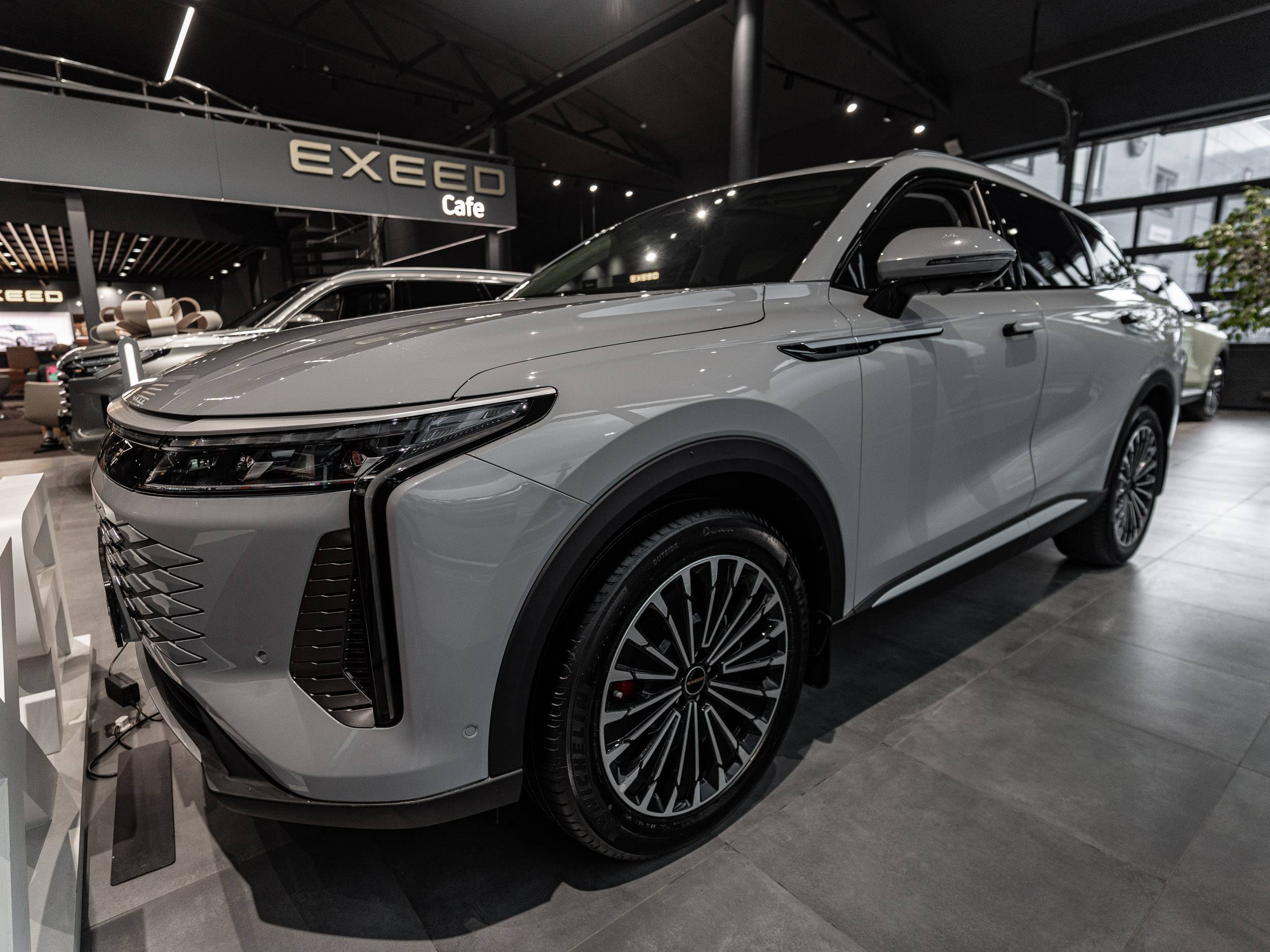 EXEED RX Premium 2.0 TGDI 8AT AWD