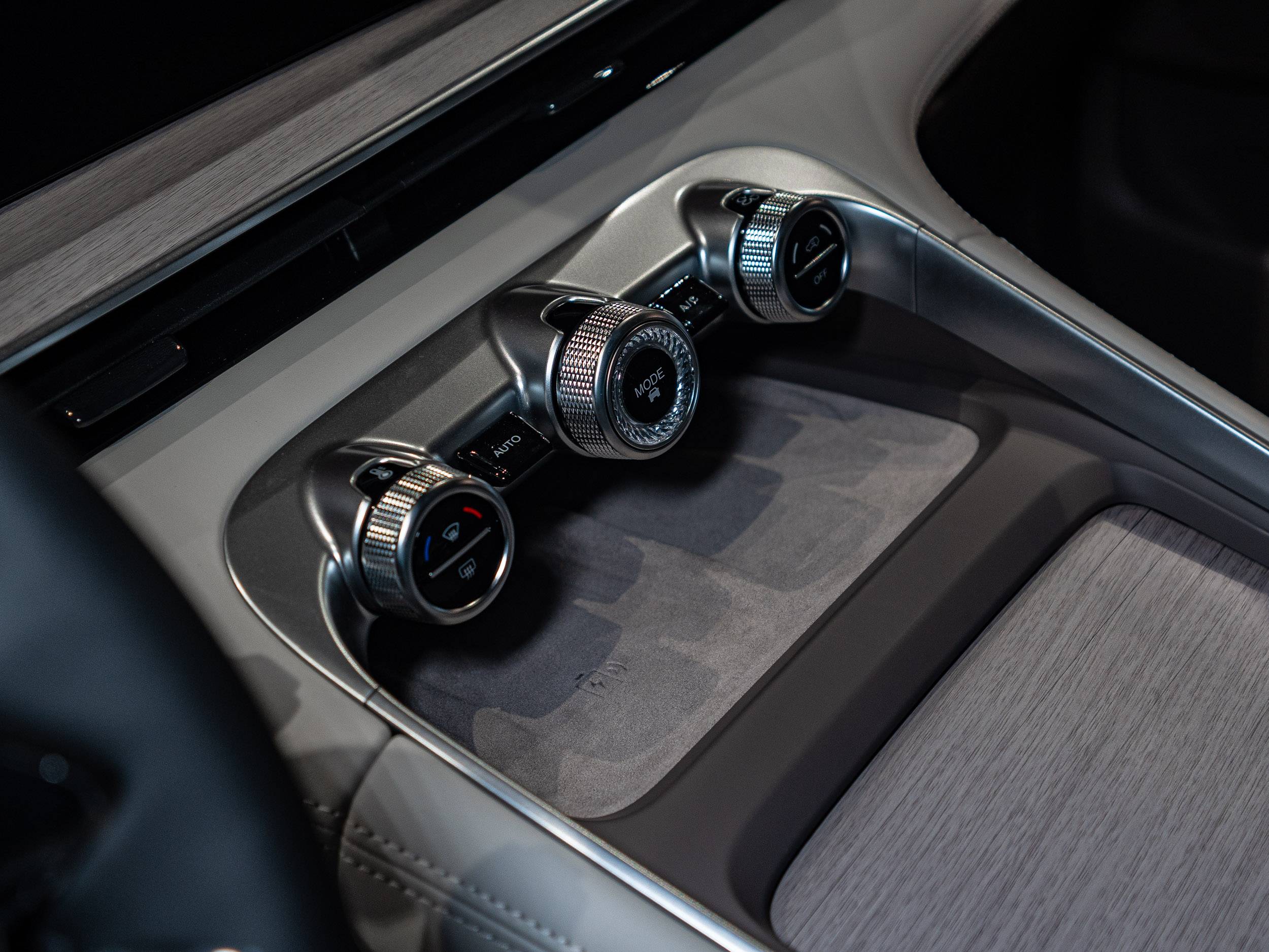 EXEED RX Премиум 2.0Т АТ полный привод (Premium)