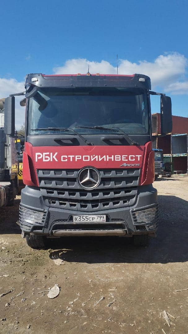 Mercedes-Benz Arocs 4145 K ,  382 856 км, 2021 года в лизинг