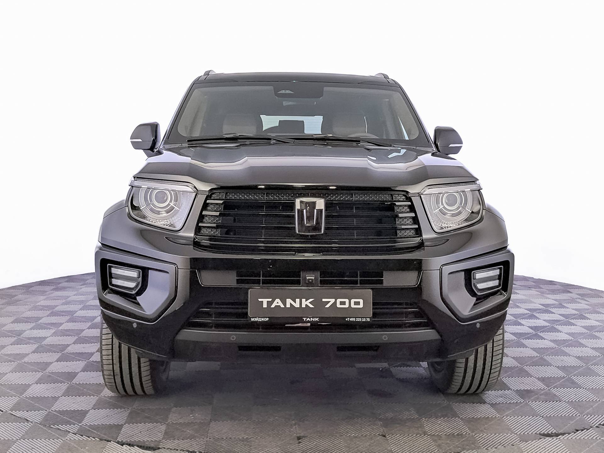 Tank 700 Техно Премиум 3.0 гибрид АТ полный привод