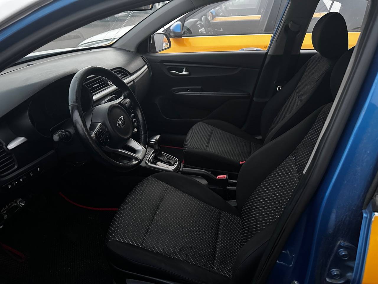 KIA Rio X-Line,  228 062 км, 2019 года в лизинг