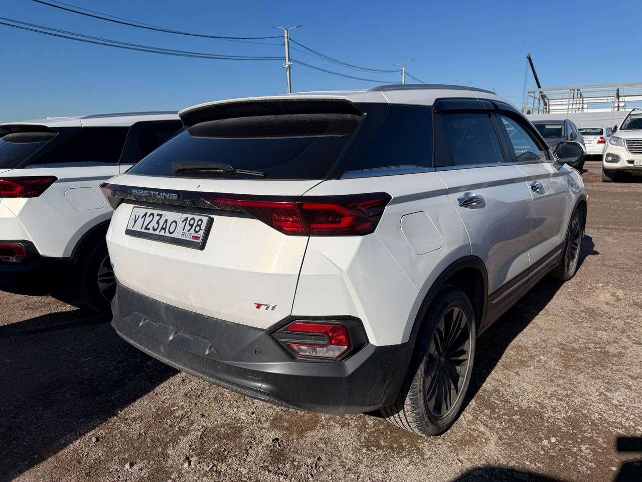 FAW Bestune T77,  72 289 км, 2023 года в лизинг