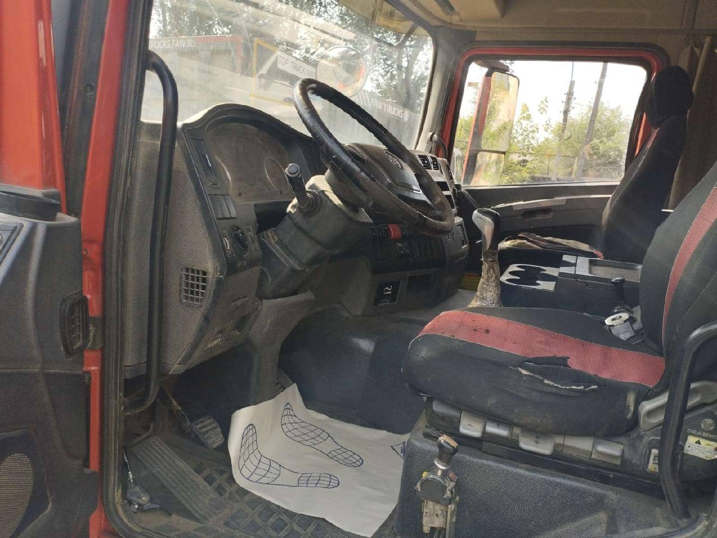 Shacman SX32586V384,  129 437 км, 2022 года в лизинг