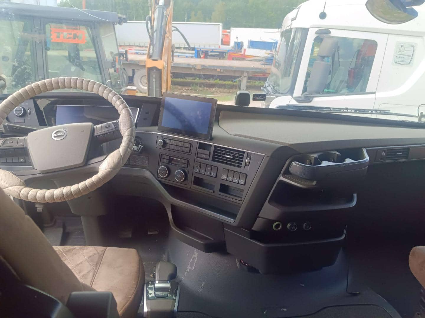 Volvo FH 500 4x2 (FH Globetrotter XL),  313 425 км, 2023 года в лизинг