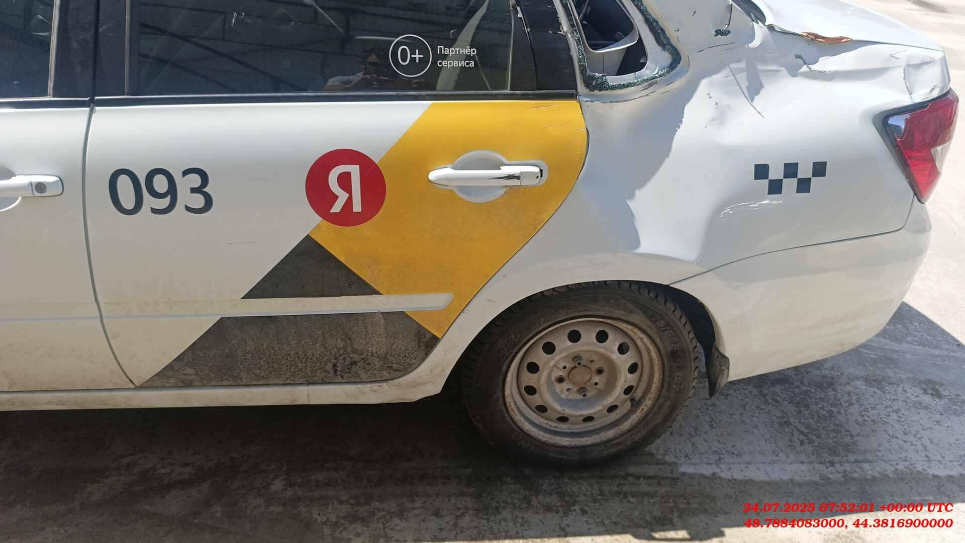 Lada Granta седан,  72 000 км, 2022 года