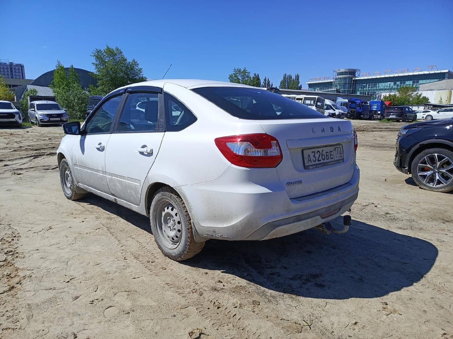 Lada Granta лифтбек,  82 575 км, 2023 года в лизинг