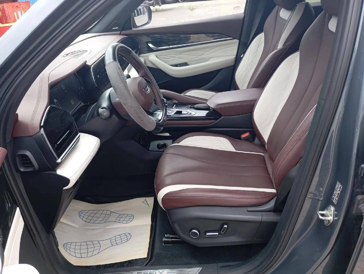 Geely Monjaro,  99 873 км, 2023 года в лизинг