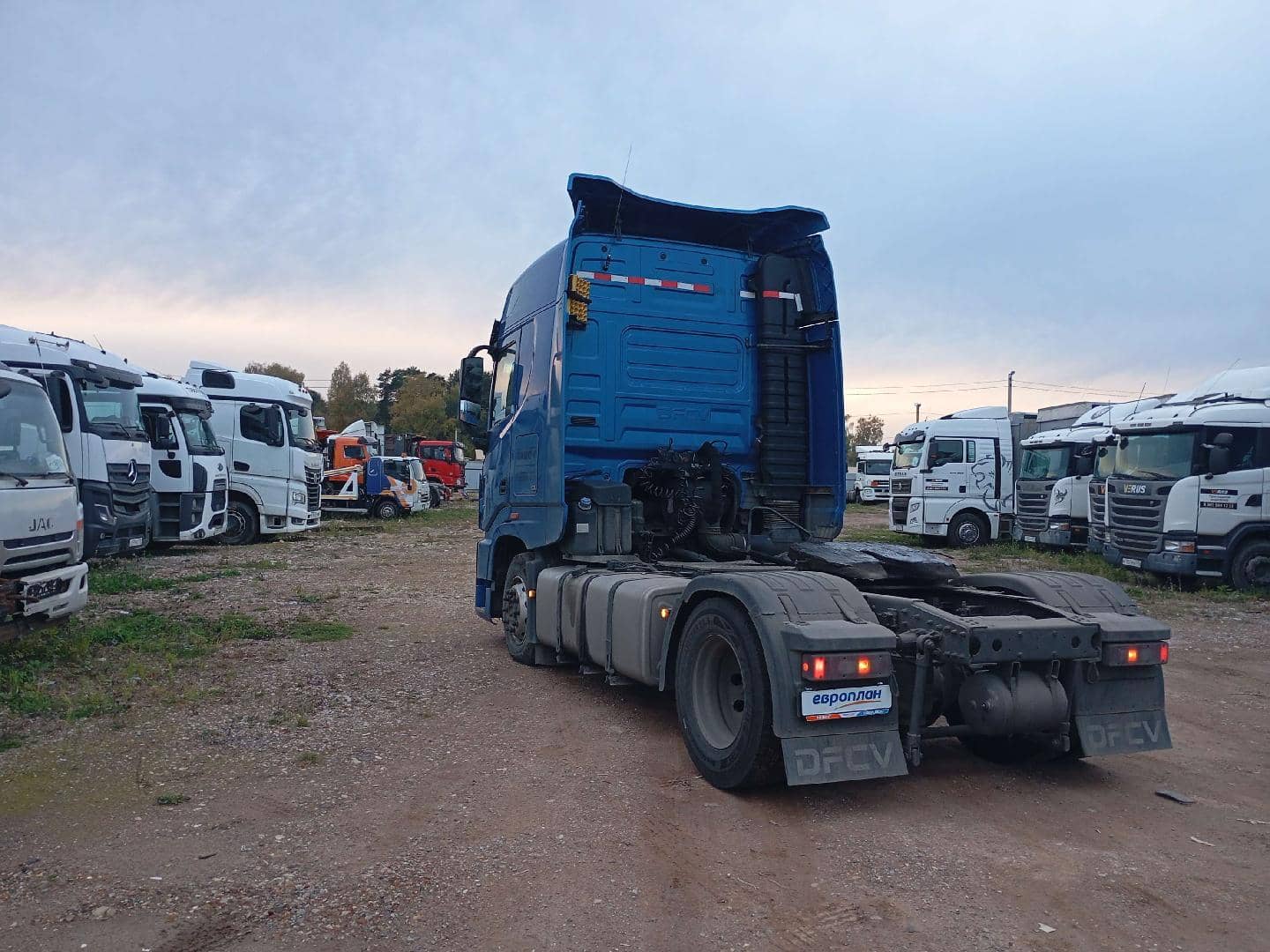 DongFeng GX DFH4180 4x2,  907 383 км, 2023 года в лизинг