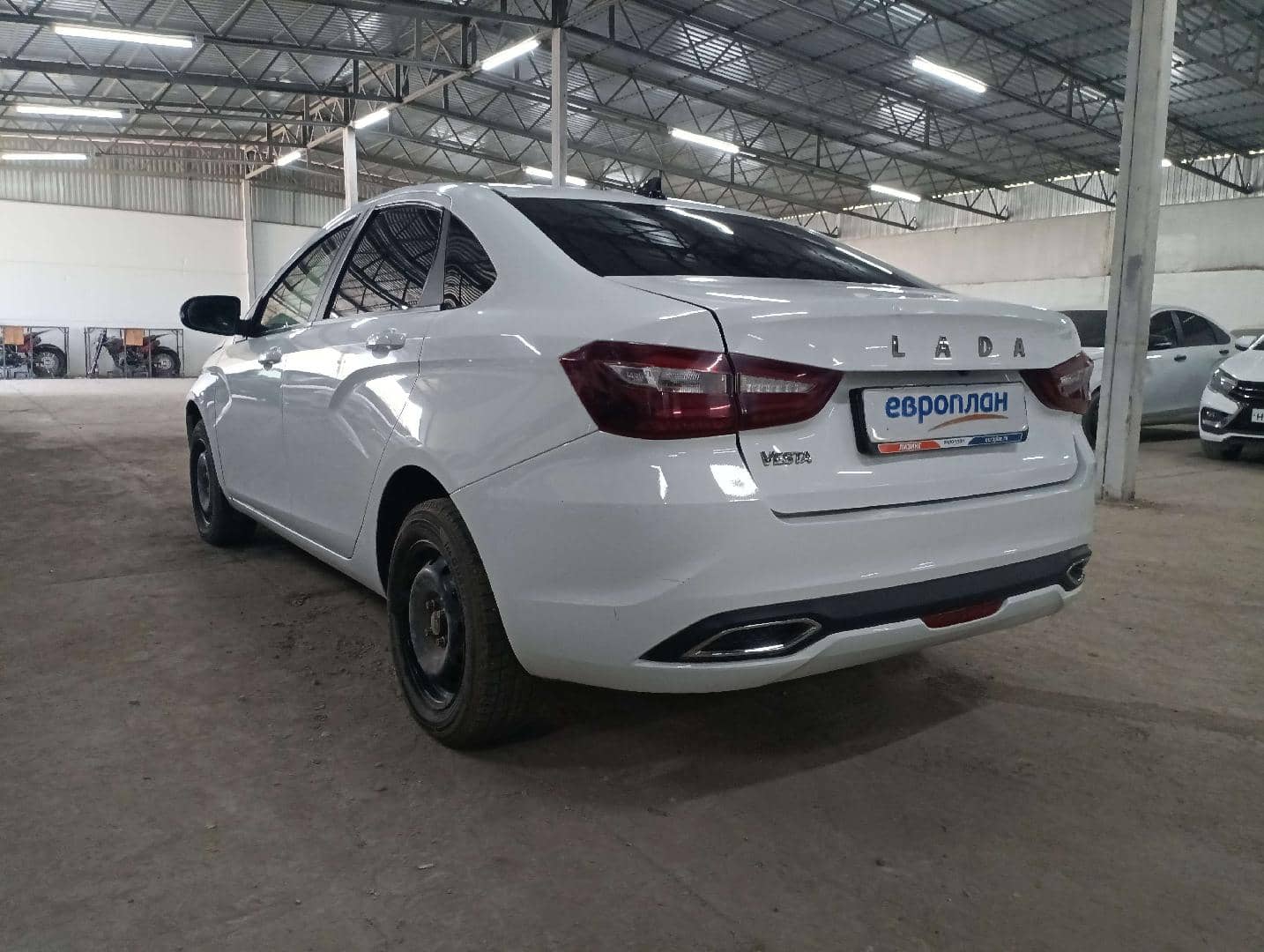 Lada Vesta седан,  170 000 км, 2023 года в лизинг