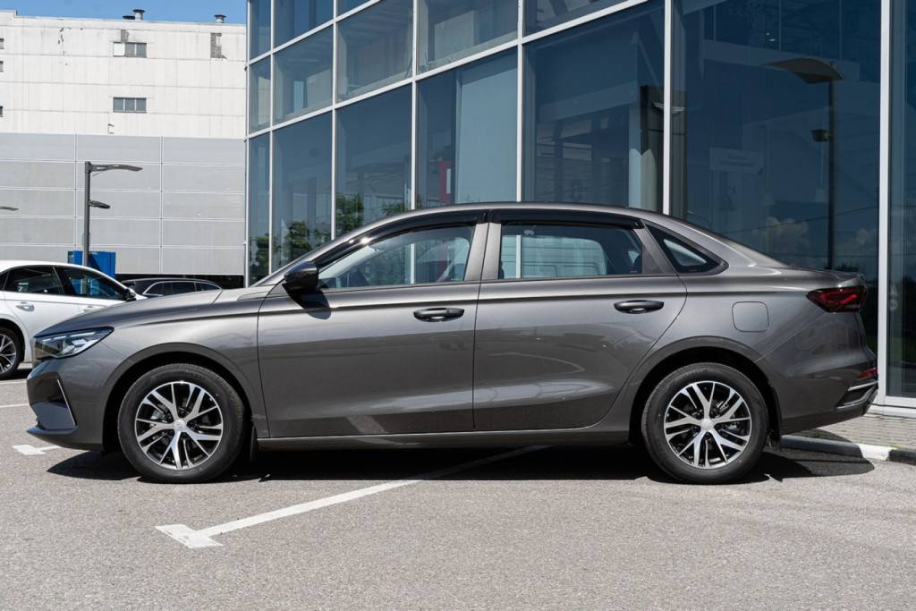 Geely Emgrand Luxury 1.5 AT