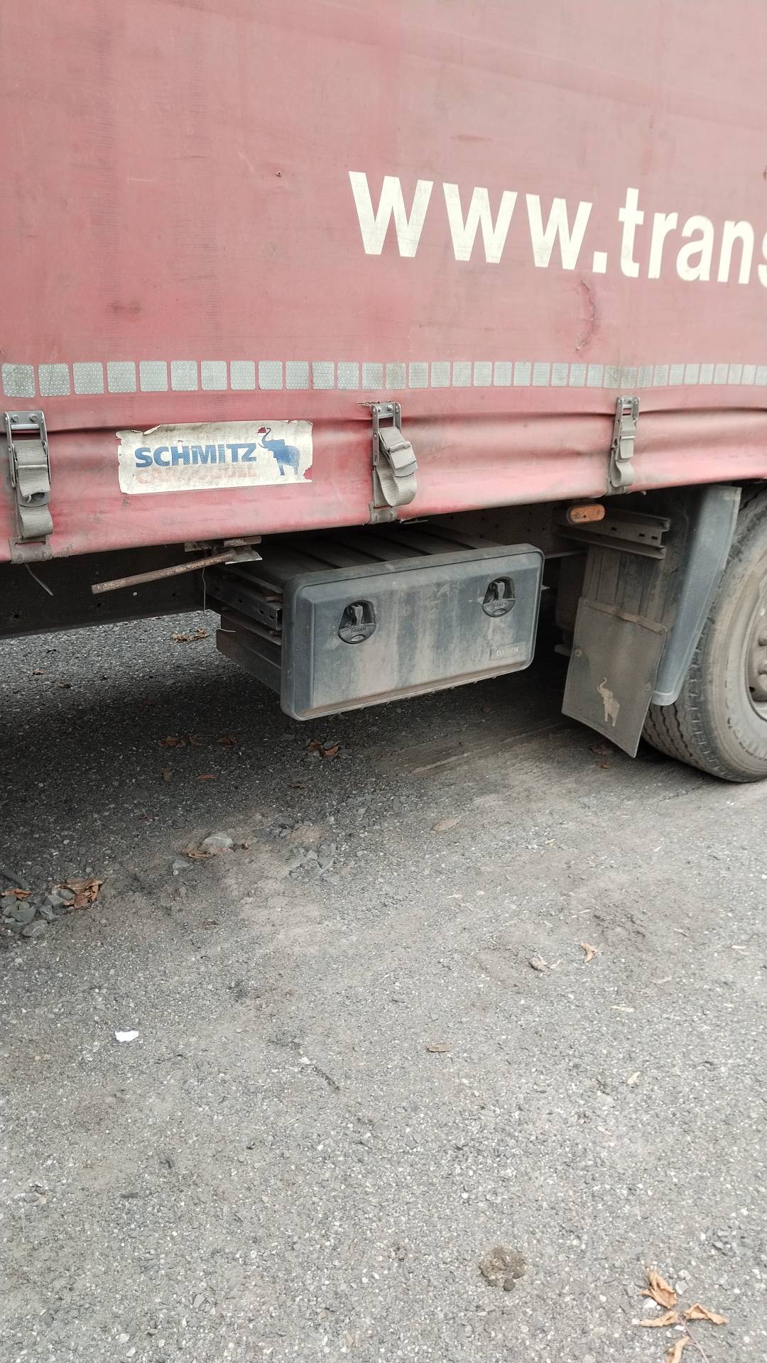 SCHMITZ Шторный SCS 24/L, 2011 года в лизинг