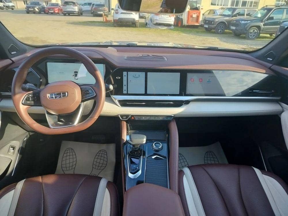 Geely Monjaro,  33 244 км, 2023 года в лизинг