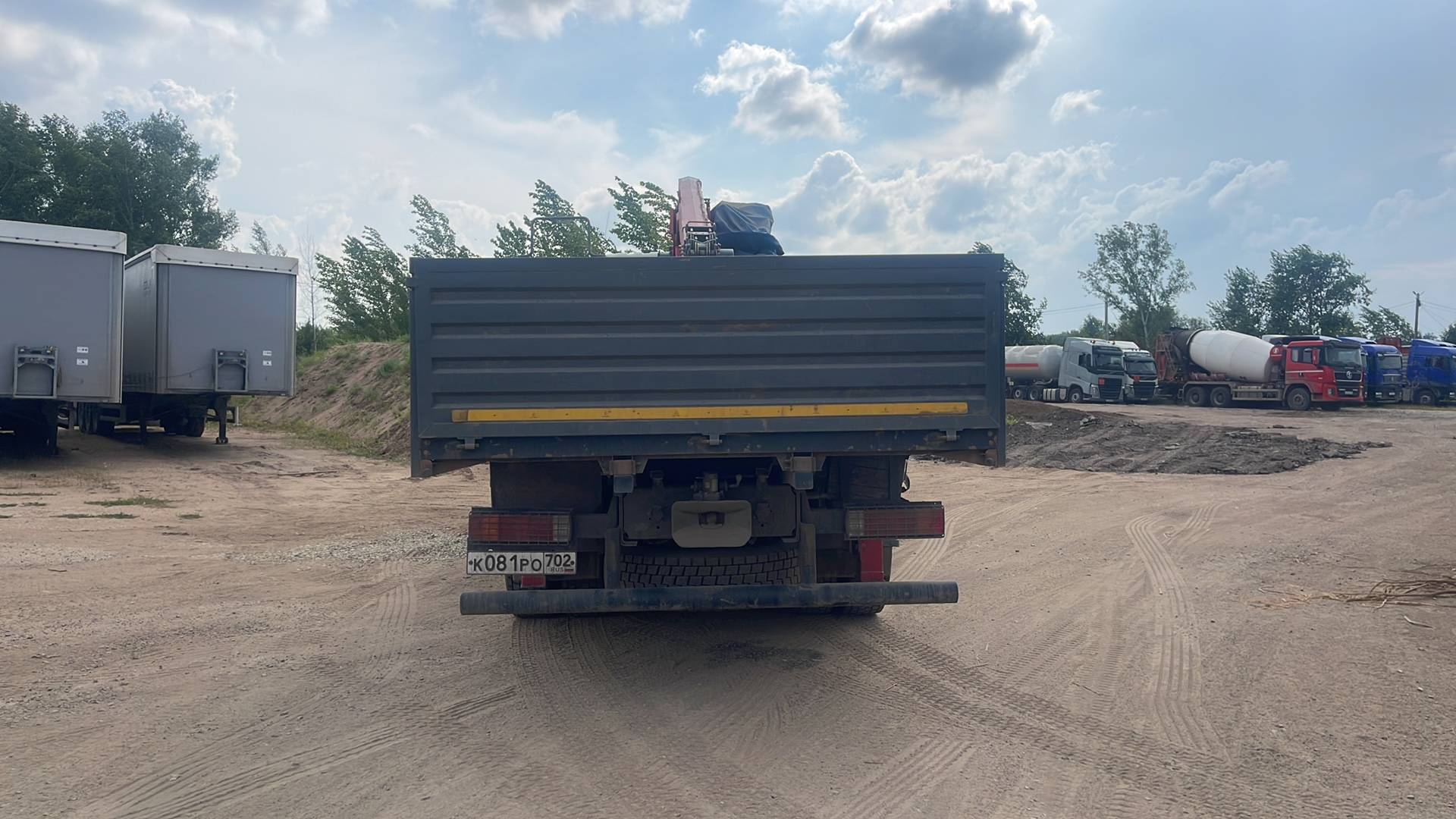 FAW CA3250P66K2T1E5  6х4,  19 078 км, 2023 года в лизинг