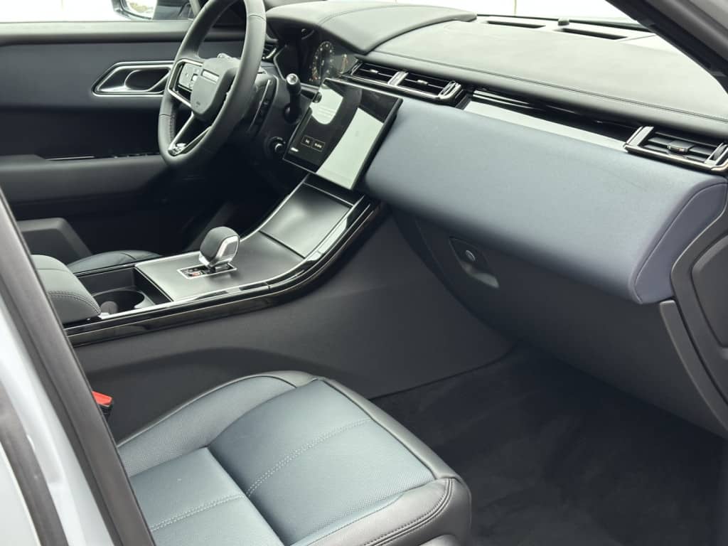 Land Rover Velar 2.0 250 Дайнэмик СЕ (Dynamic SE)