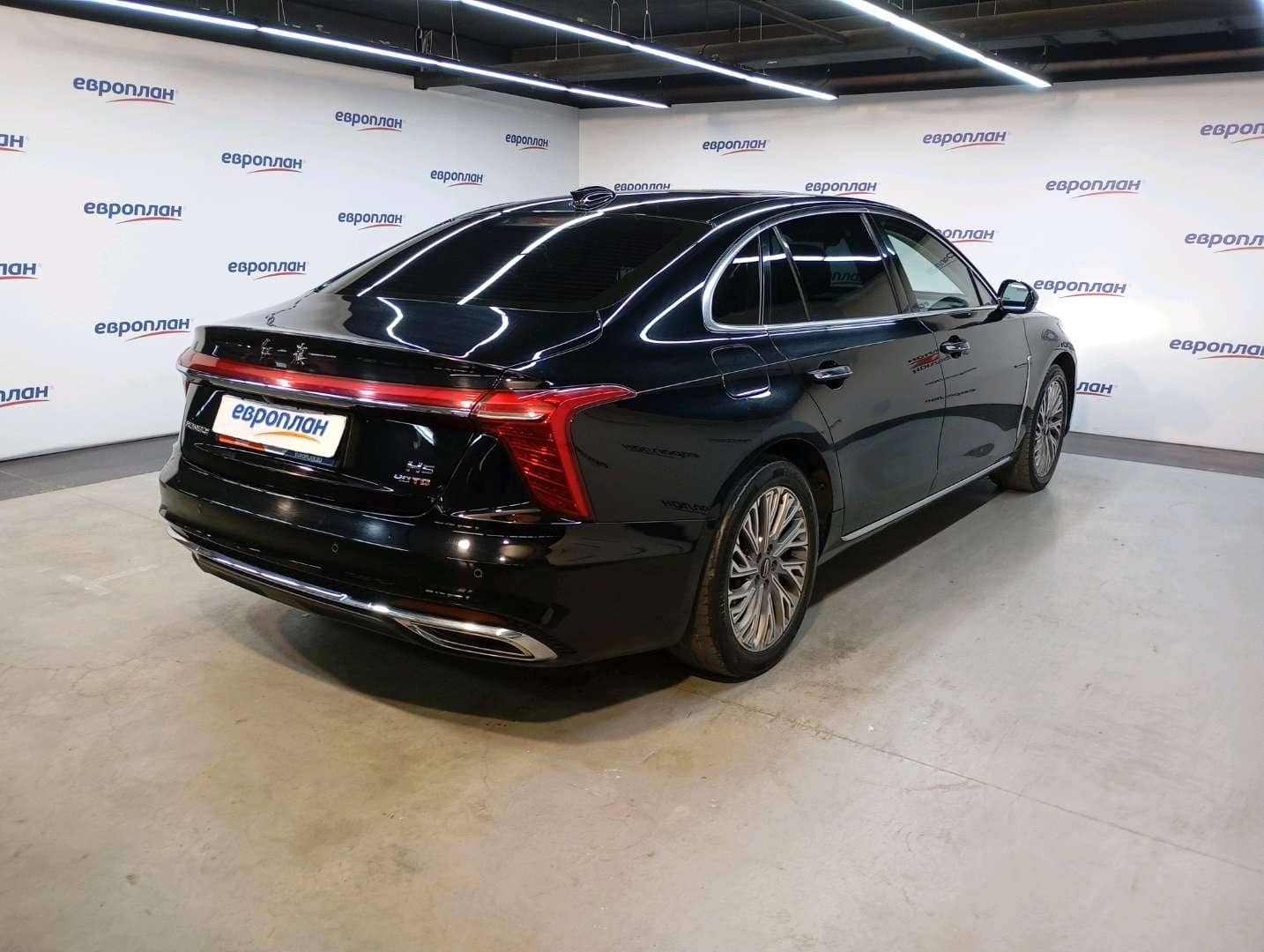Hongqi H5,  213 541 км, 2023 года в лизинг