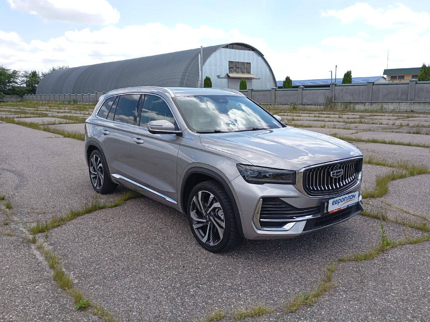 Geely Monjaro,  42 351 км, 2022 года в лизинг