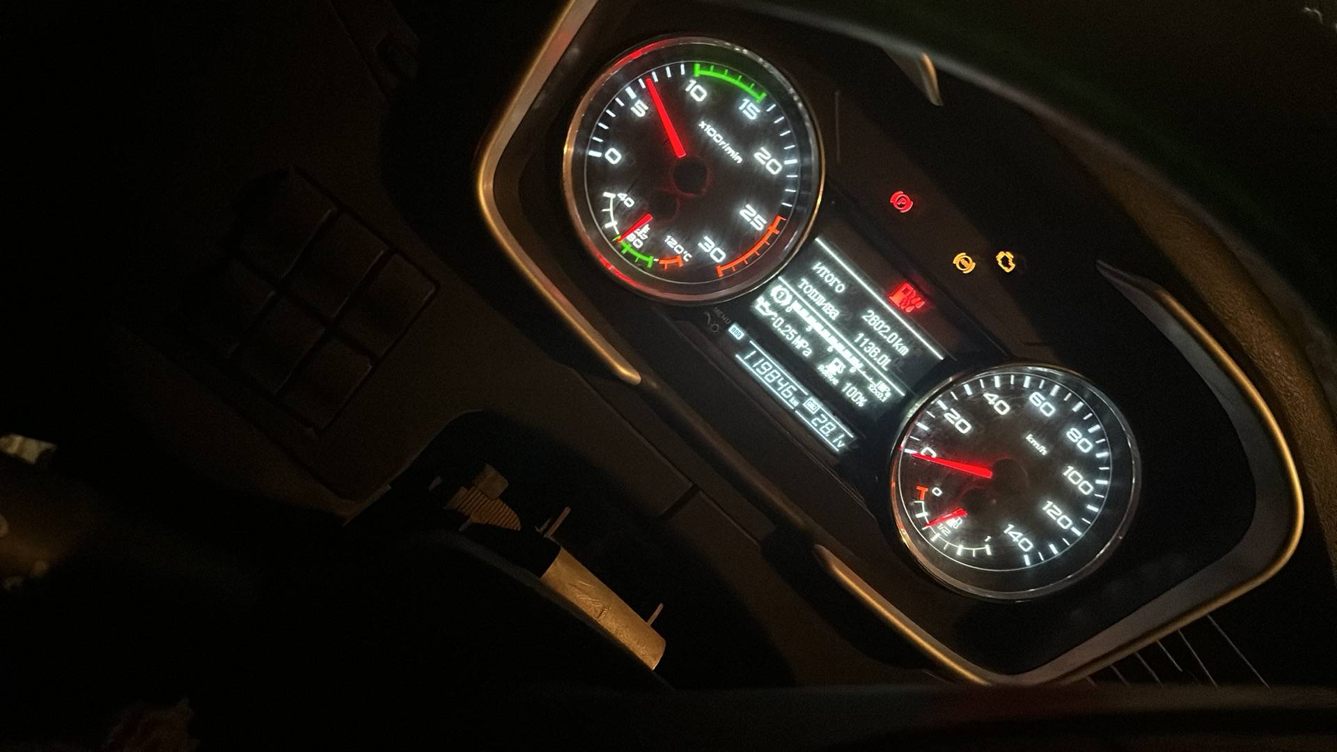 FAW CA3310P66K24T4E5 8х4,  119 846 км, 2022 года