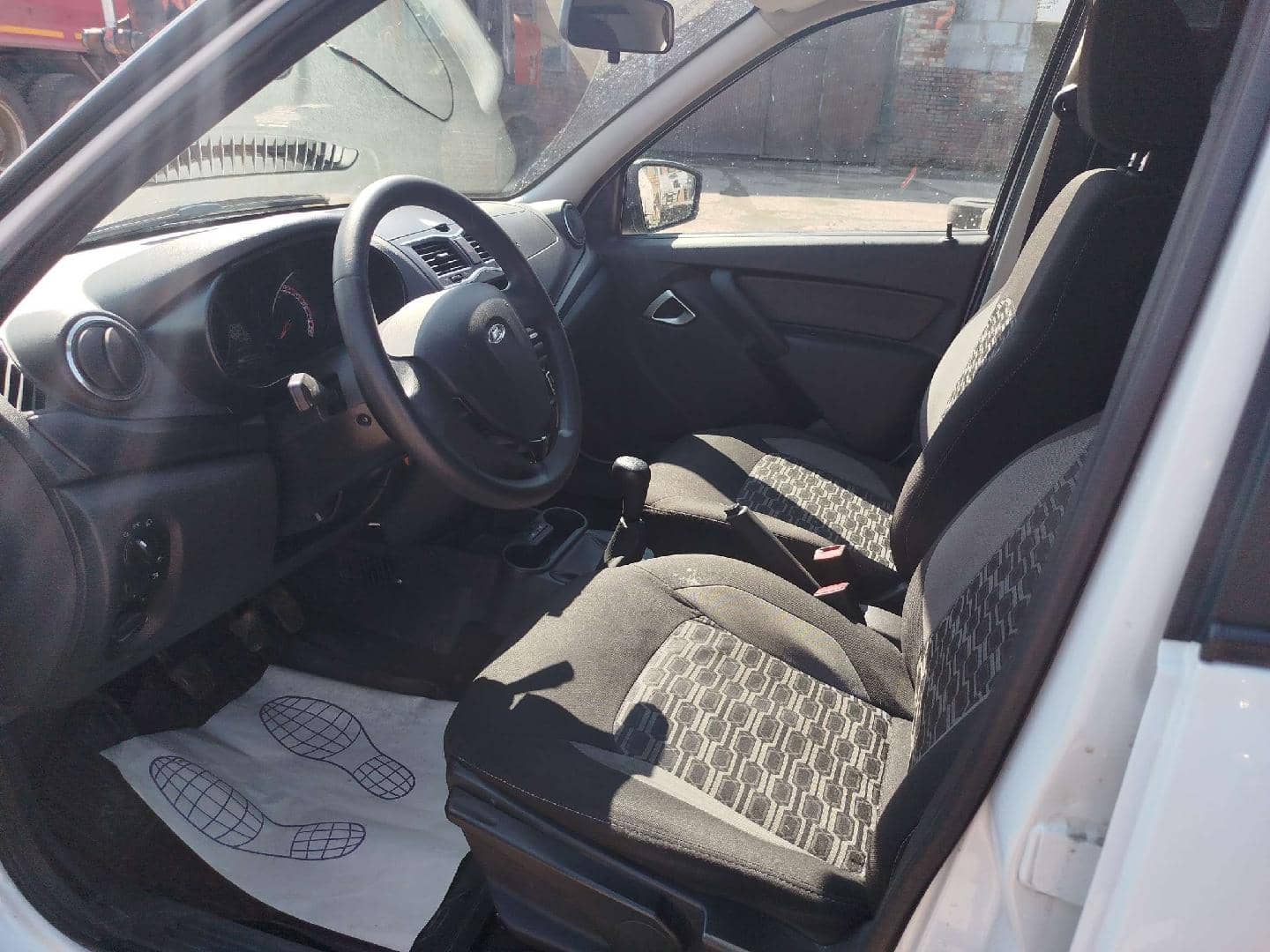 Lada Granta Кросс,  126 842 км, 2023 года в лизинг