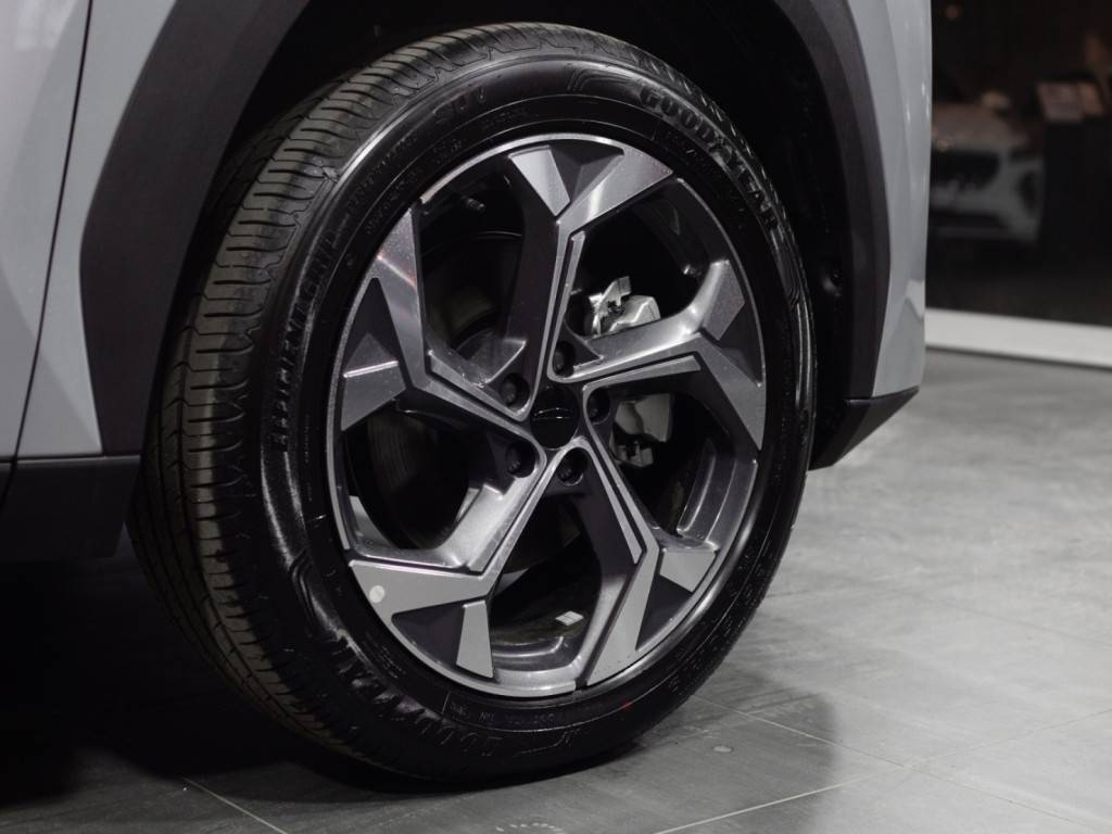 Geely Atlas Flagship 2.0T 8AT 4WD