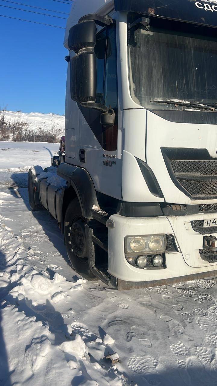 IVECO Stralis AT440S42T/P RR 4x2 (HI-ROAD)