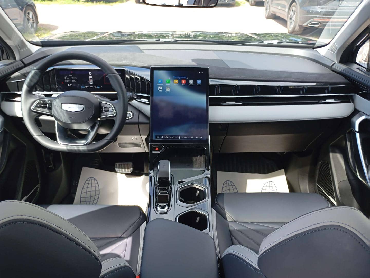 Geely Atlas,  15 937 км, 2024 года в лизинг