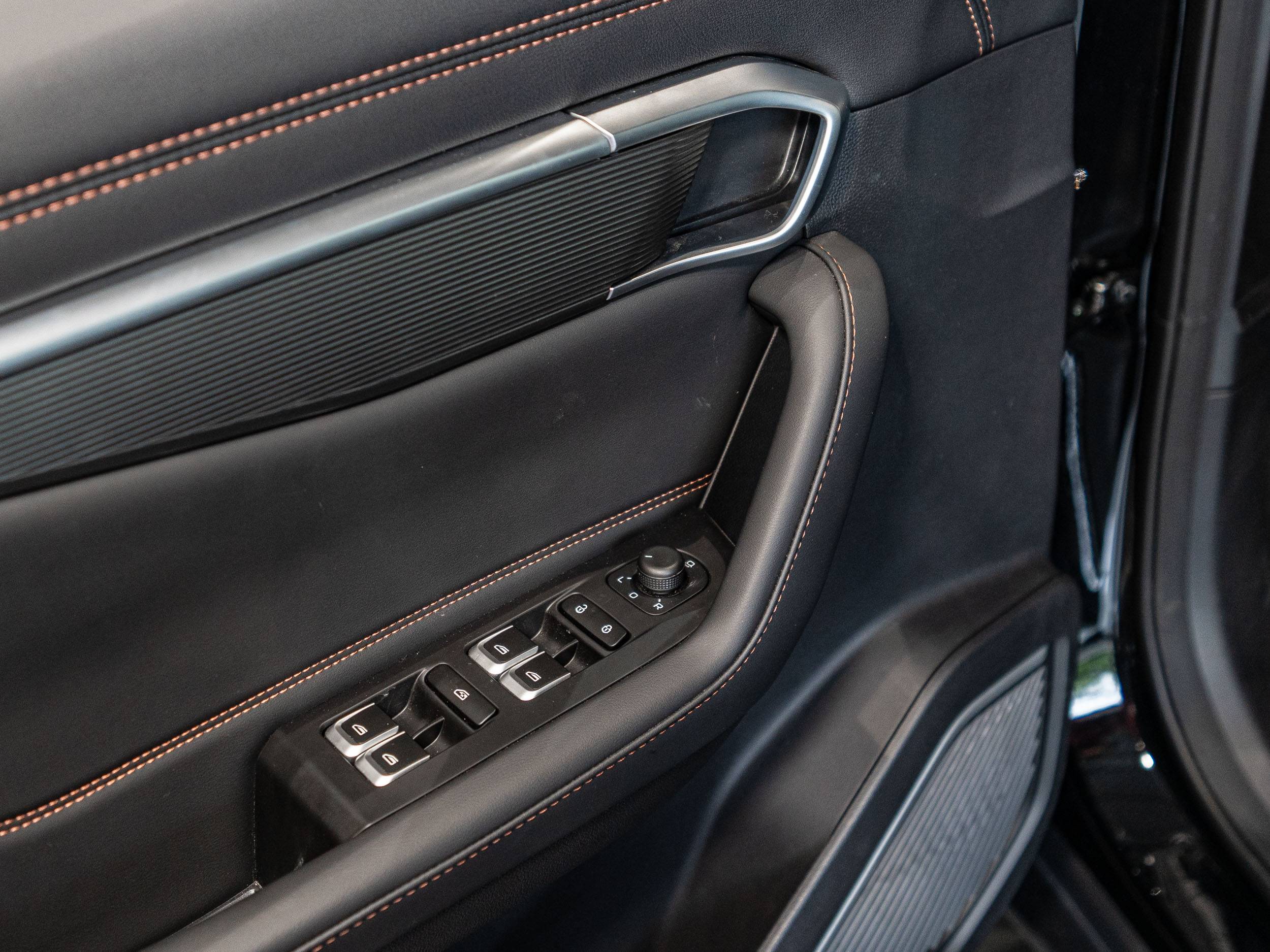 Geely Okavango Флагман 2.0Т АТ