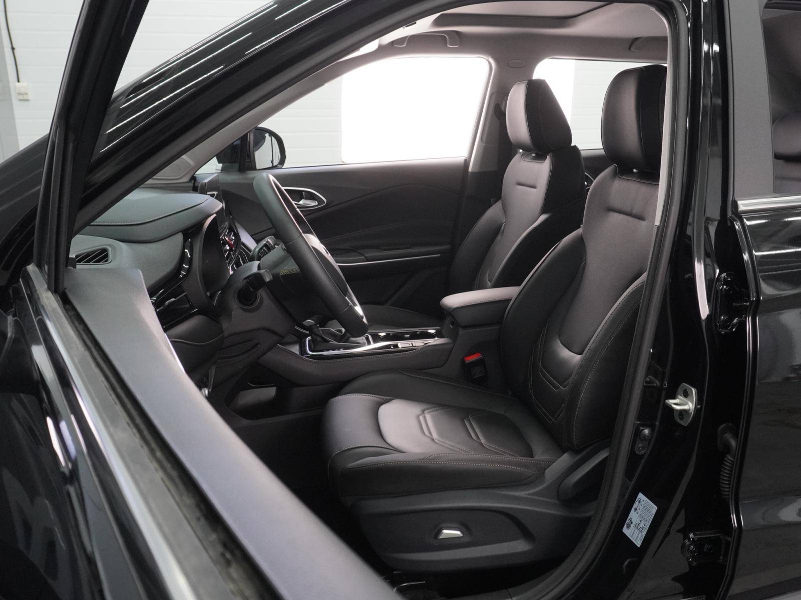 Москвич 3 Комфорт 1.5Т CVT