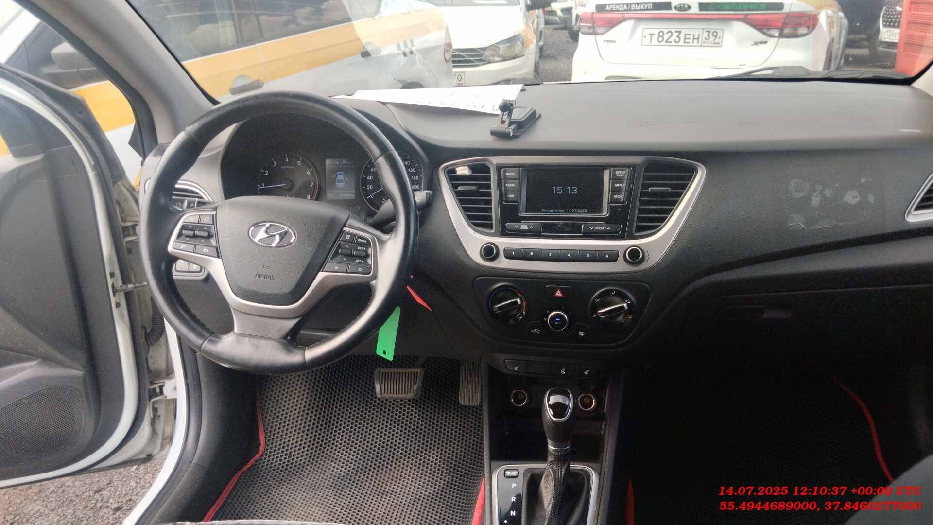 Hyundai Solaris,  302 000 км, 2019 года в лизинг