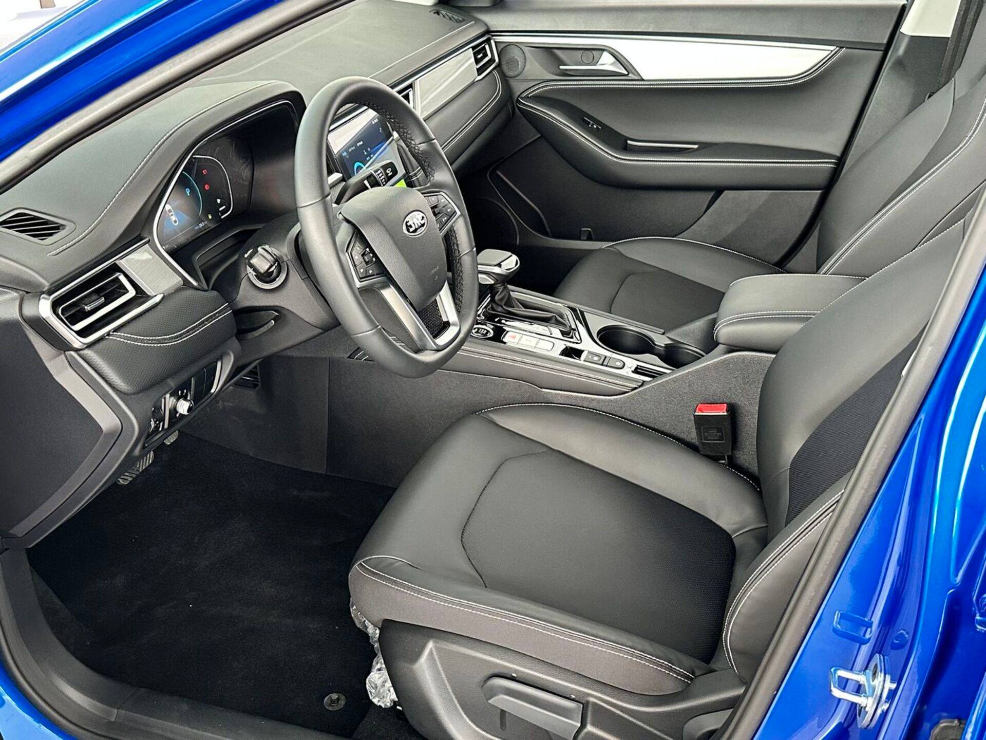 JAC J7 1.5 T CVT luxury