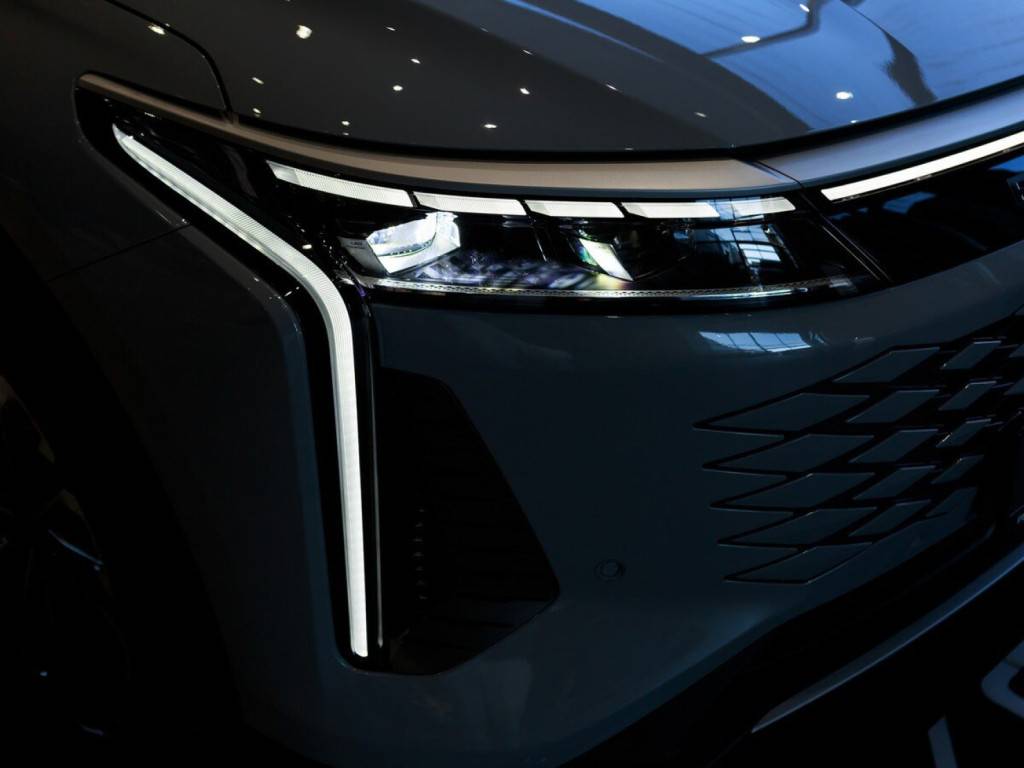 EXEED RX Флагман 2.0Т АТ полный привод (Flagship)