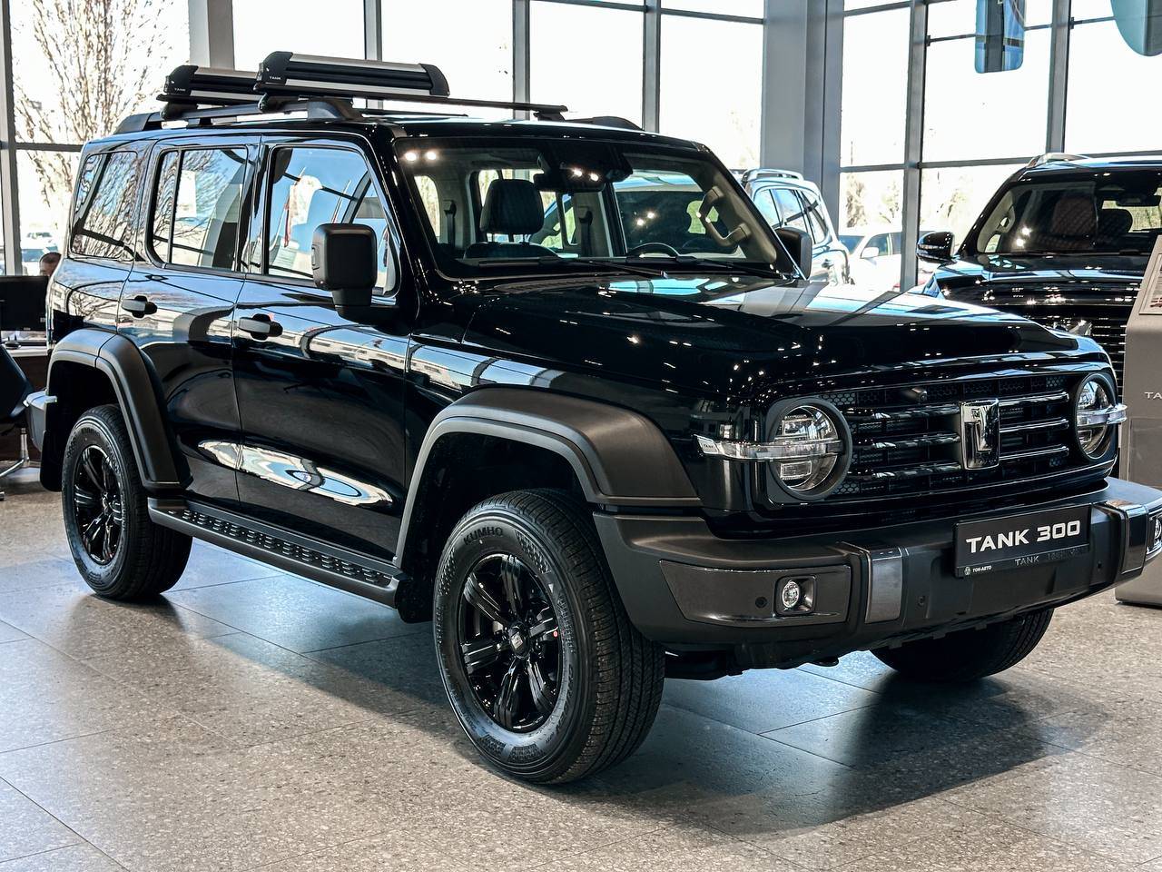 Tank 300 City Adventure 2.0 8AT 4WD