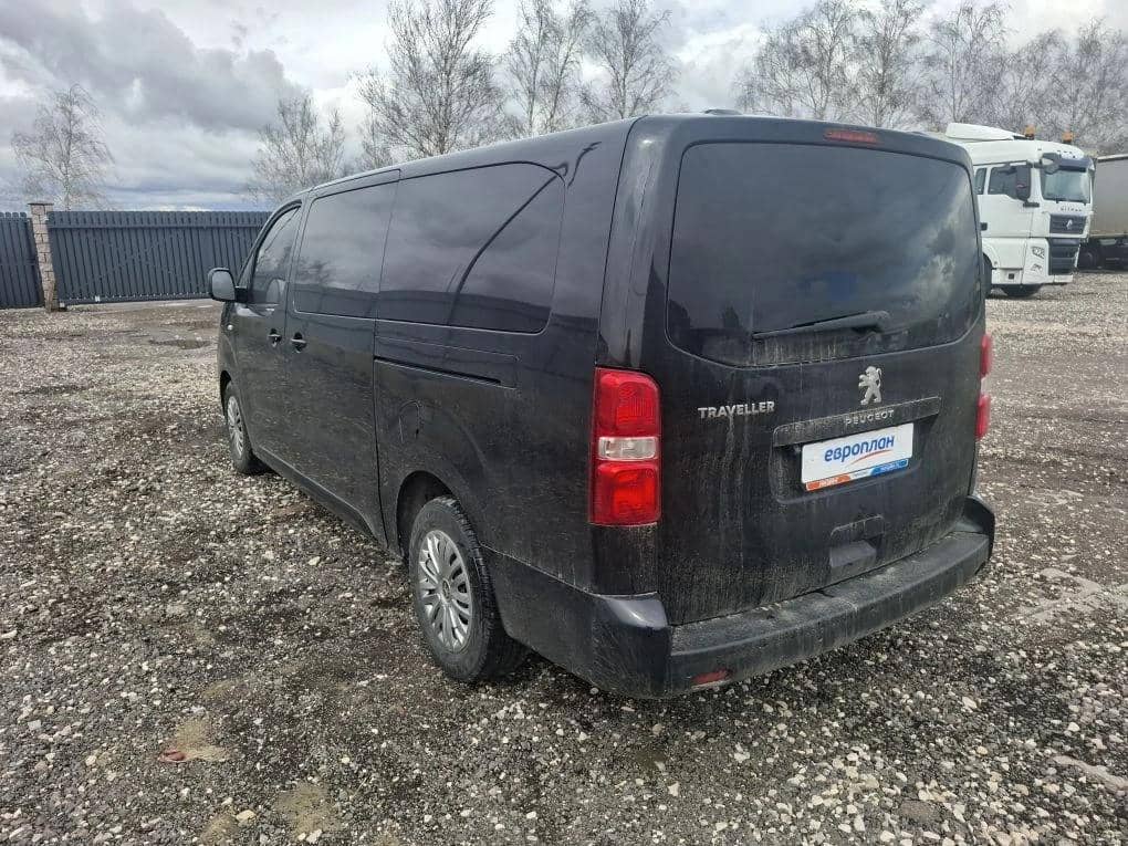 Peugeot Traveller,  166 453 км, 2021 года в лизинг