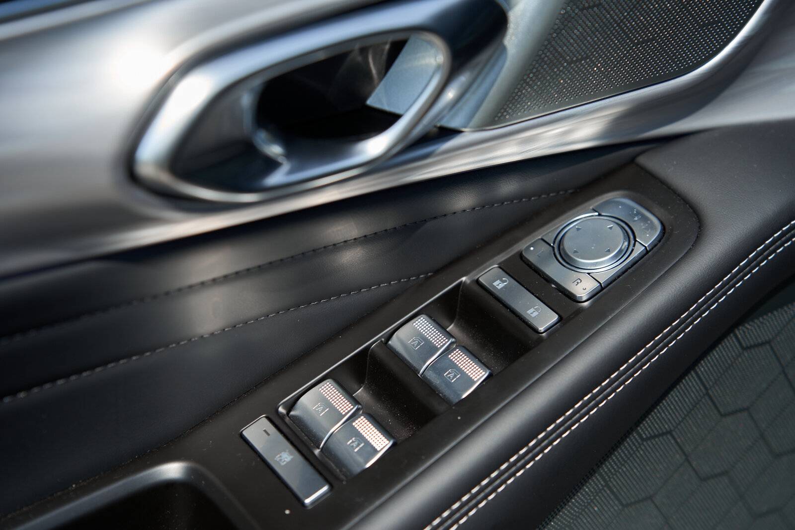 GAC GS8 GX Premium 2.0 8AT 4WD
