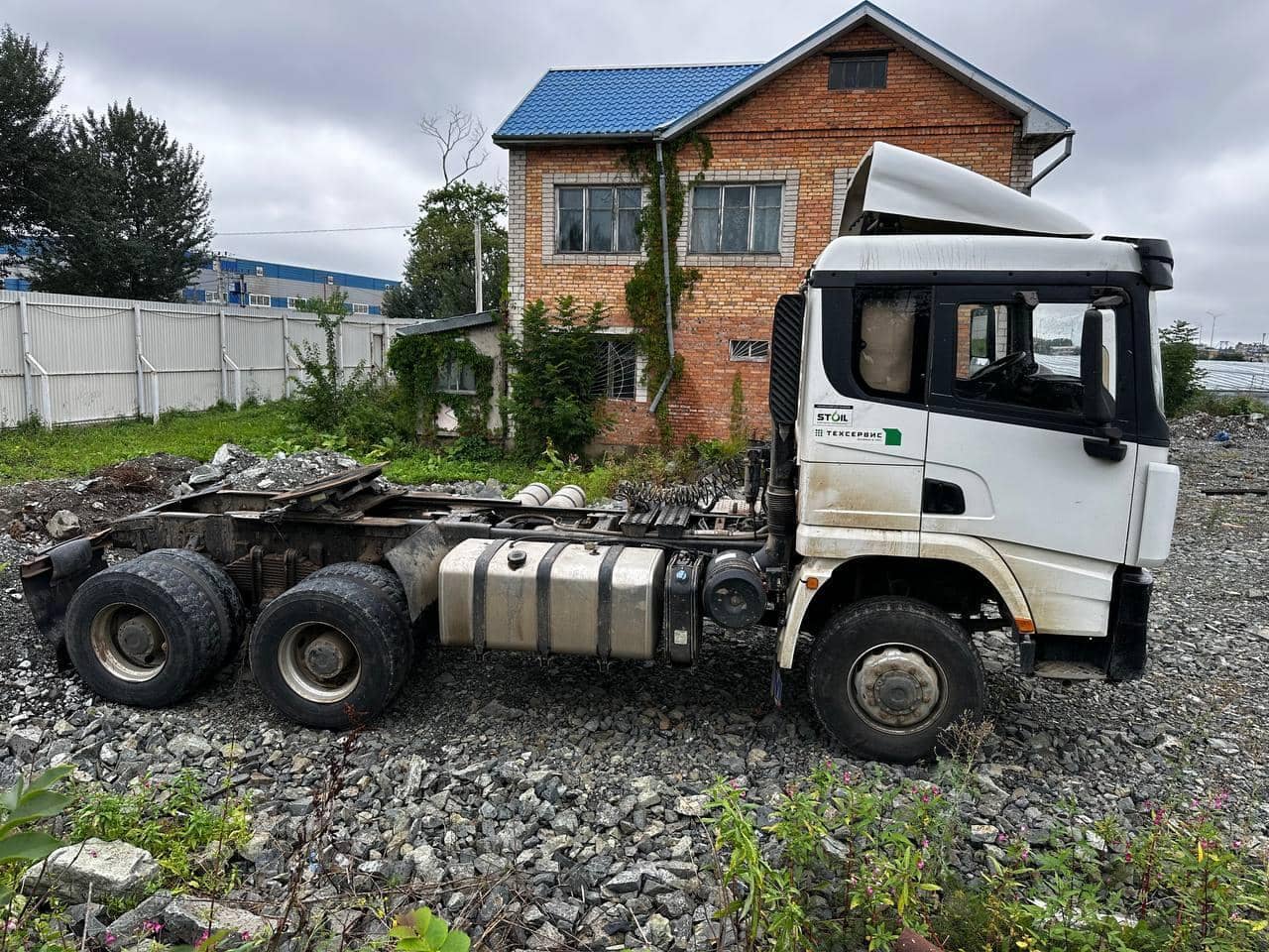 Shacman SX4256DV385,  199 378 км, 2022 года в лизинг