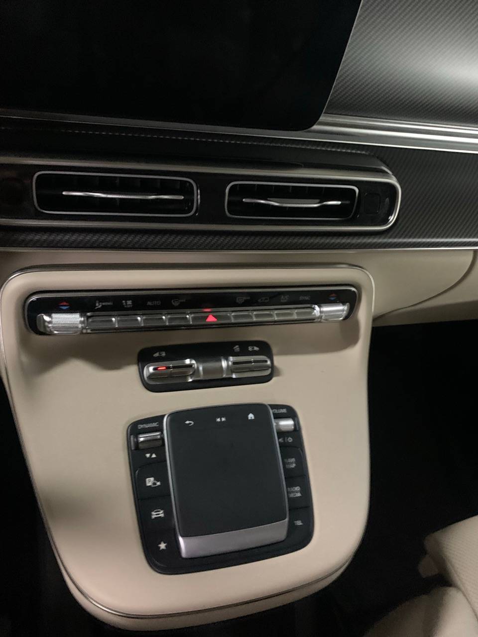 Mercedes-Benz V,  7 513 км, 2025 года в лизинг