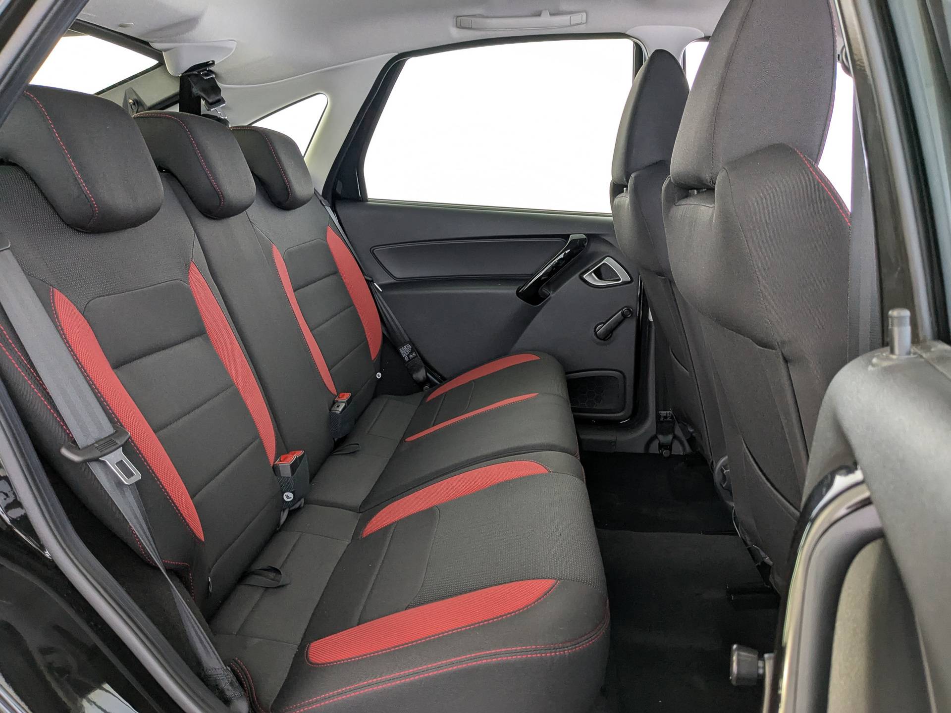 Lada Granta Drive Active Comfort 24 1.6 106hp 5MT