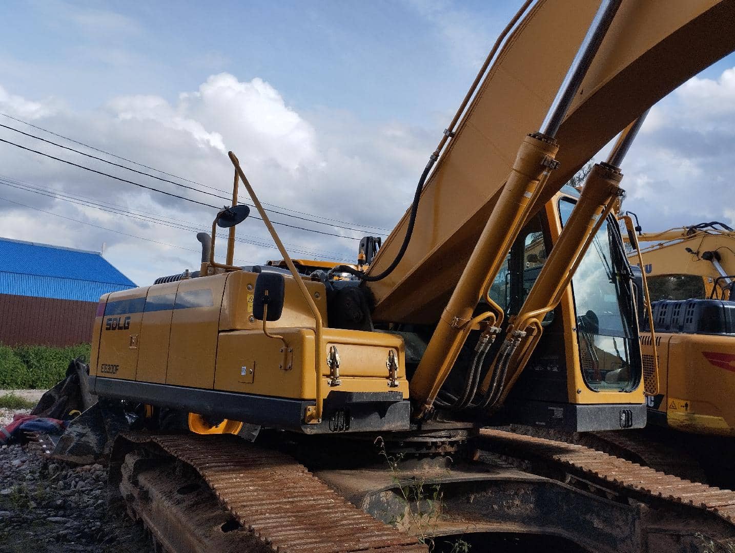 SDLG/LGCE E6300F,  10 510 км, 2022 года в лизинг