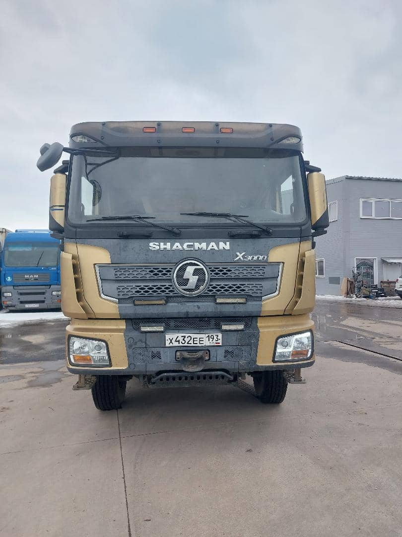 Shacman SX33186V366,  268 572 км, 2021 года в лизинг