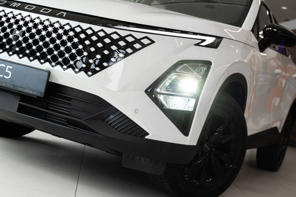 OMODA C5 1.6T DCT Supreme 4WD (2-tone) FL