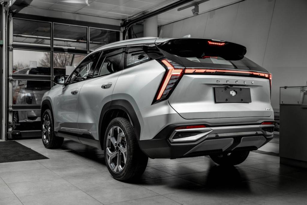 Geely Atlas Flagship 2.0T 8AT 4WD