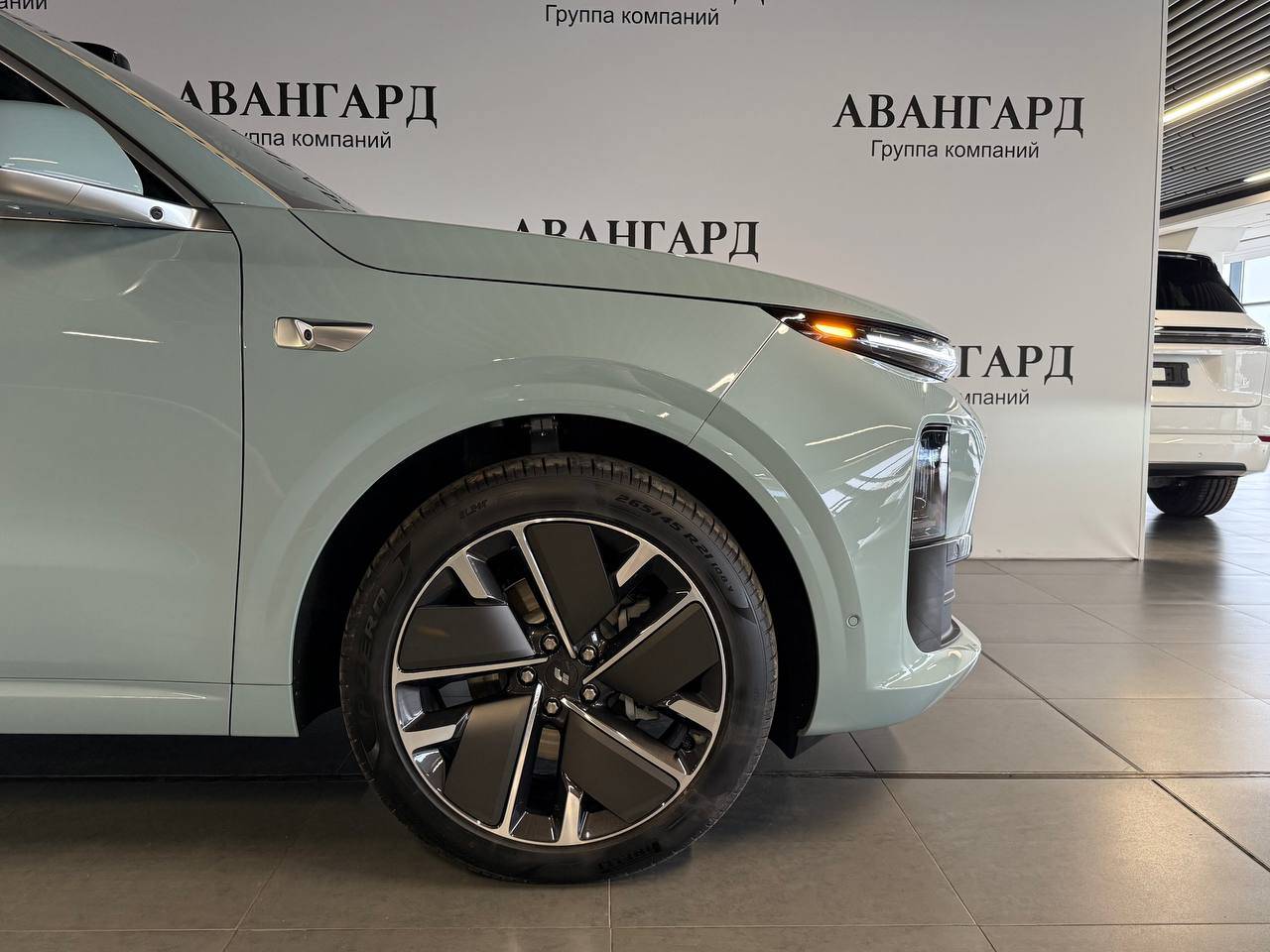 Lixiang Л6 (L6) Про (Pro)