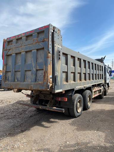 Shacman SX33186V366