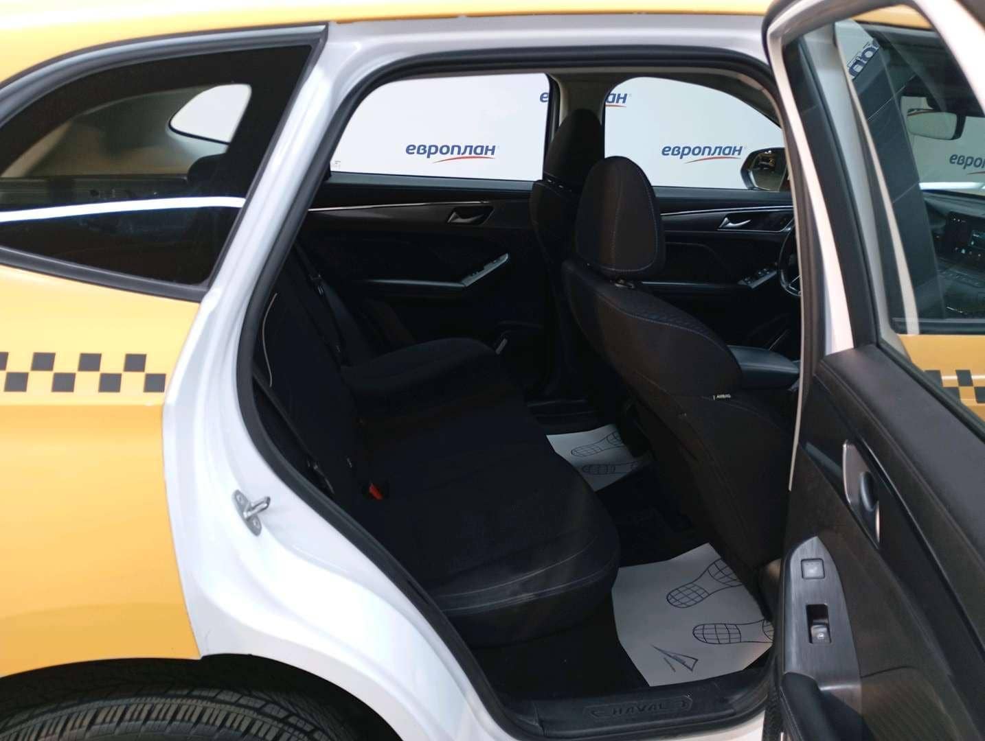 Haval Jolion,  218 811 км, 2023 года в лизинг
