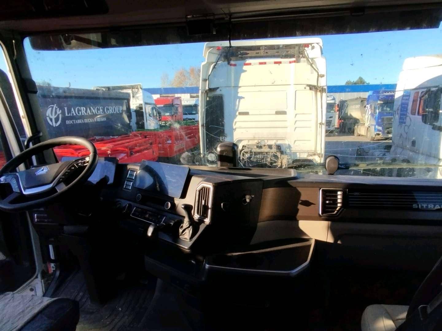 Sitrak C7H MAX ZZ4186V391HE,  810 002 км, 2023 года в лизинг