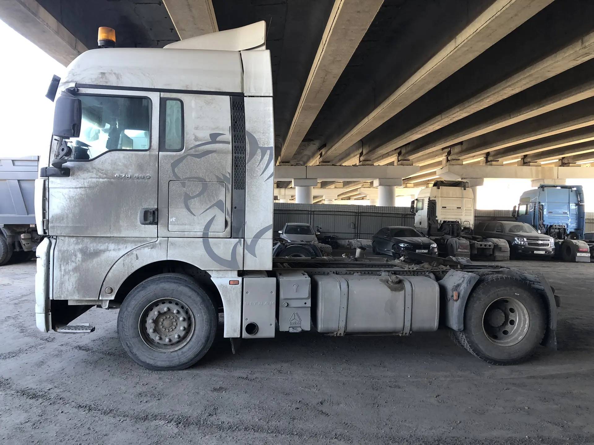 Sitrak C7H 4x2 ZZ4186V361HE,  397 475 км, 2023 года в лизинг