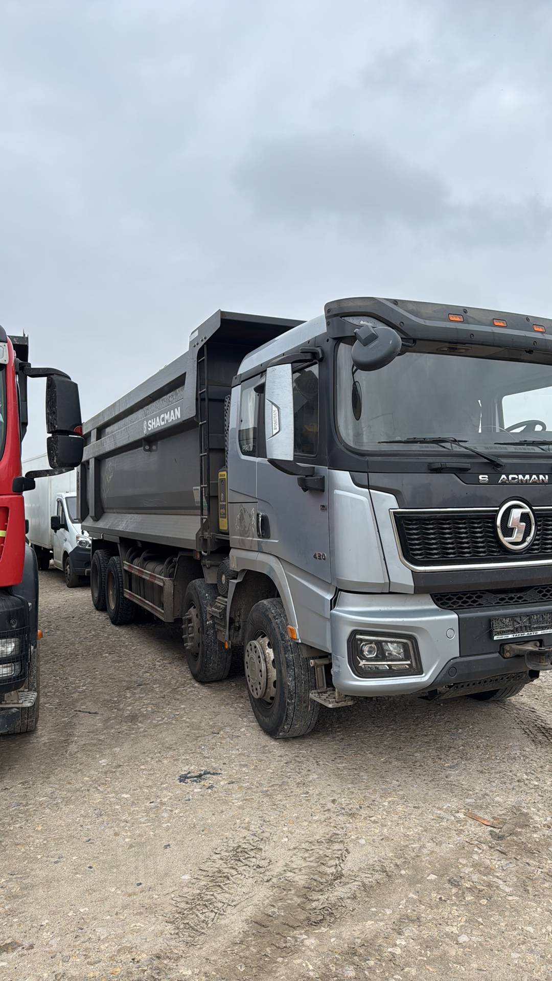 Shacman SX33186V366,  162 725 км, 2024 года в лизинг