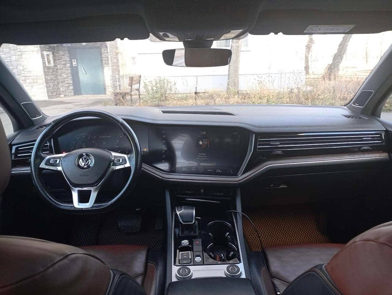 Volkswagen Touareg,  271 484 км, 2018 года в лизинг