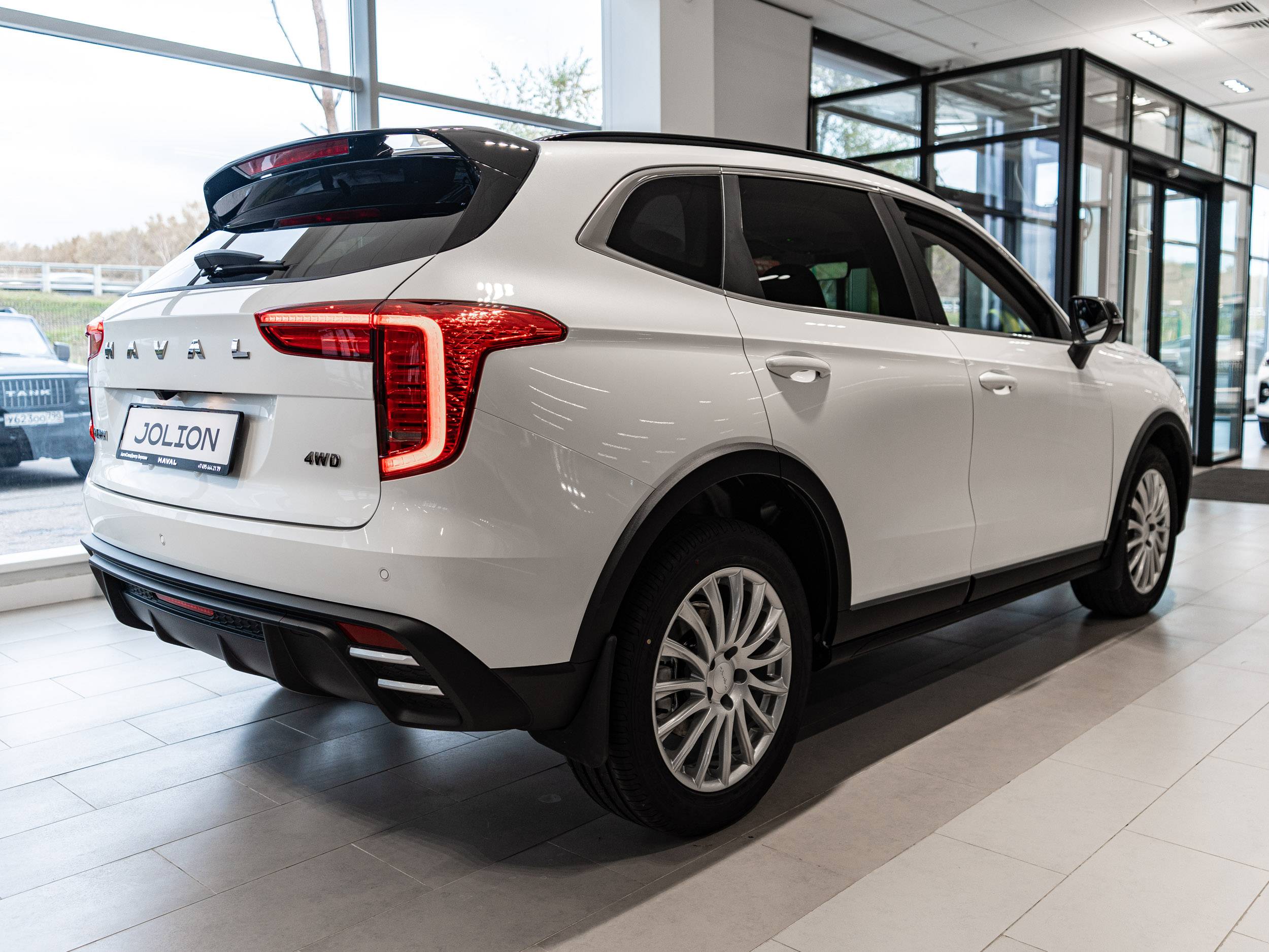 Haval Jolion Tech plus 1.5 7DCT 4WD