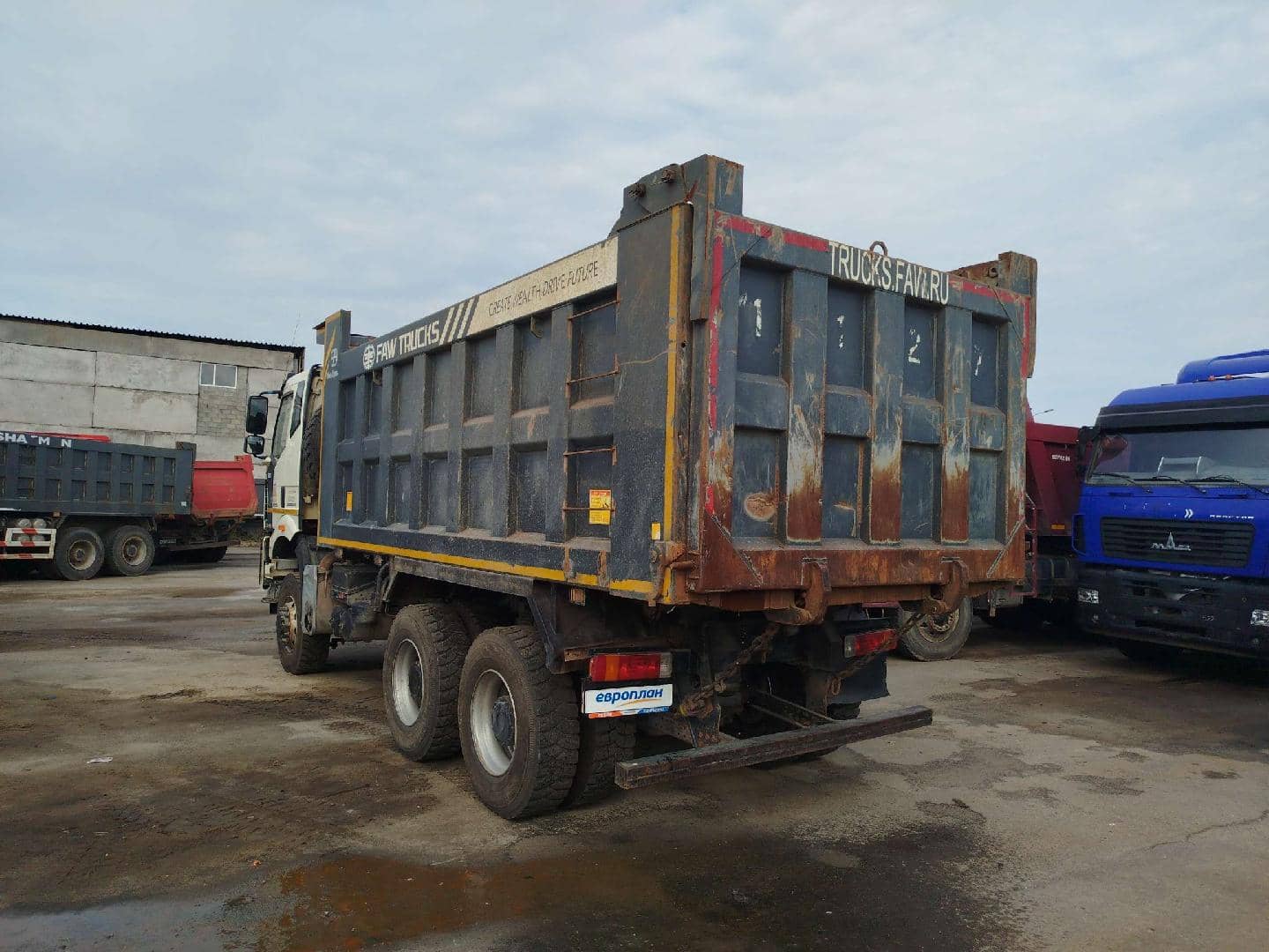 FAW CA3250P66K24L1TE5 6x6,  124 404 км, 2023 года в лизинг