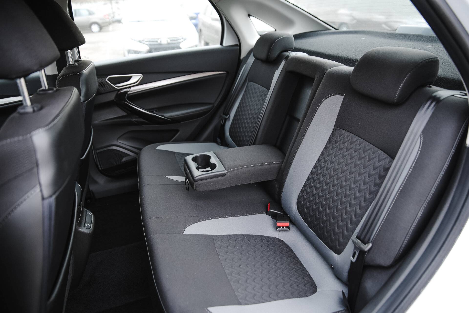 Lada Vesta седан Enjoy 24 1.8 122hp AT